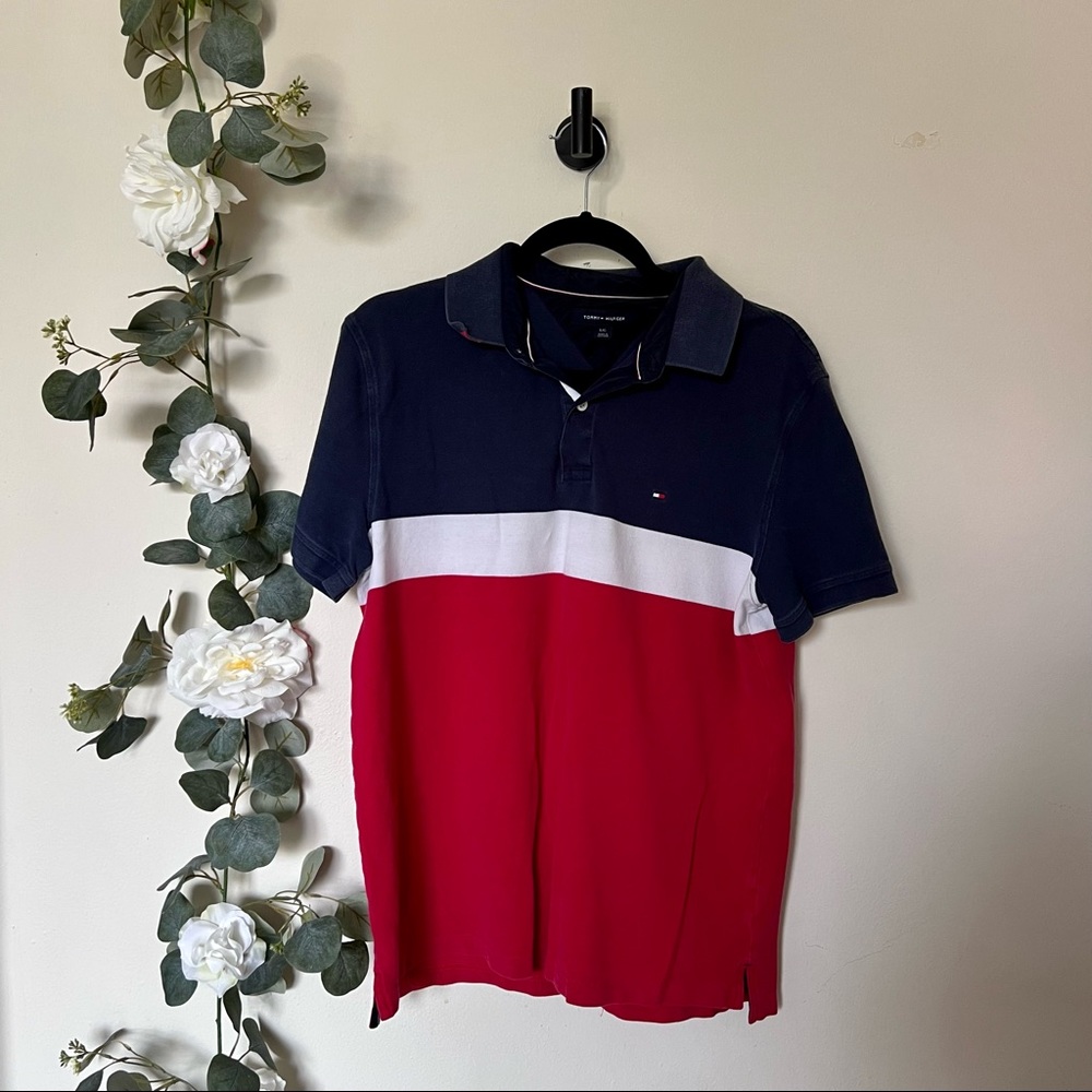 💚 Tommy Hilfiger Collar T-Shirt